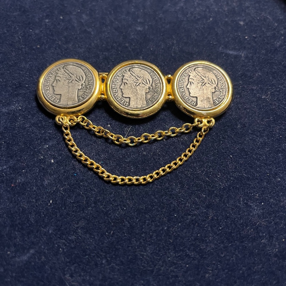 Vintage Francaise Chatelaine Coin Gold-Tone Triple Coin Chain Brooch -Elegant - Picture 2 of 6